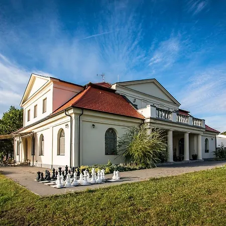 Bed & Breakfast Tarnoca Kuria *